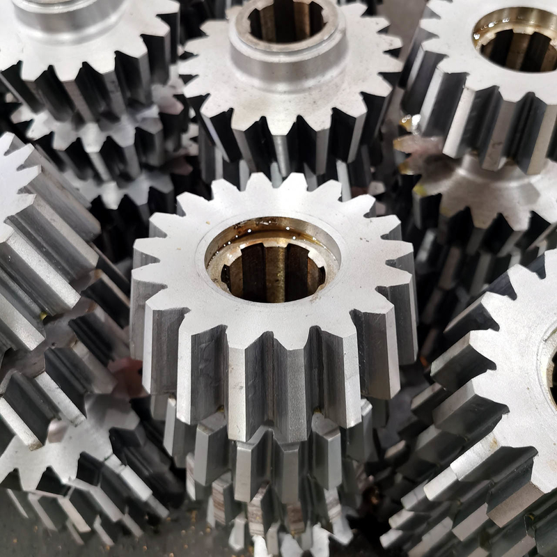 7 Module Miter Straight Bevel Gears With Internal Splines