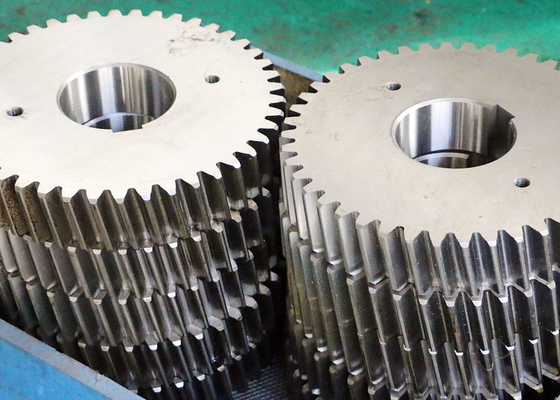 AISI 8620 20CrNiMoA Helix-Einzelhelical-Zahl mit 4 Modulen für eine reibungslose Leistungsübertragung