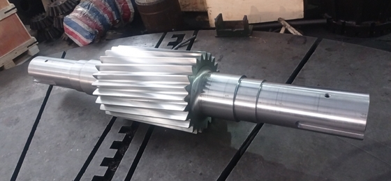 SAE 4340 Stahl linksgängige Schrägzahnradwelle DP 1.5 24T Winkel 5°