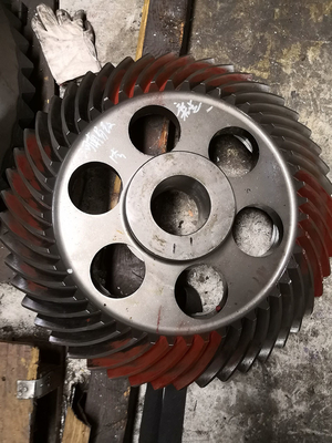 Auf Wunsch gefertigt 10 Modul Helix Spiral Bevel Getriebe für Schwerlastanwendungen