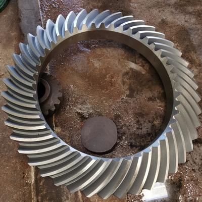 Custom Spiral Bevel Gears CNC Fräsen ISO 6-7 Grad mit hoher Präzision Leistung