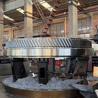 Doppel-Schrägverzahnungen für die Hochdrehmomentübertragung in industriellen Maschinenanwendungen