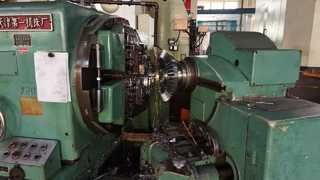 Hochleistungs-Kegelradgetriebe für Kegelbrecher